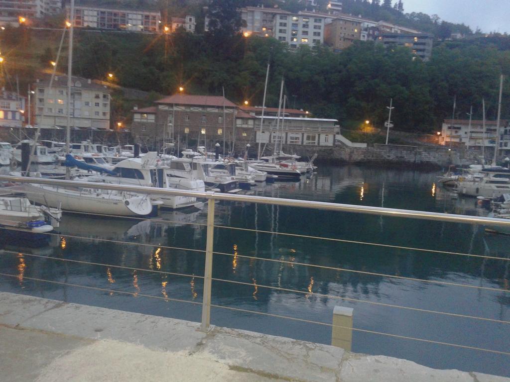 Hotel Zumalabe Mutriku Kültér fotó